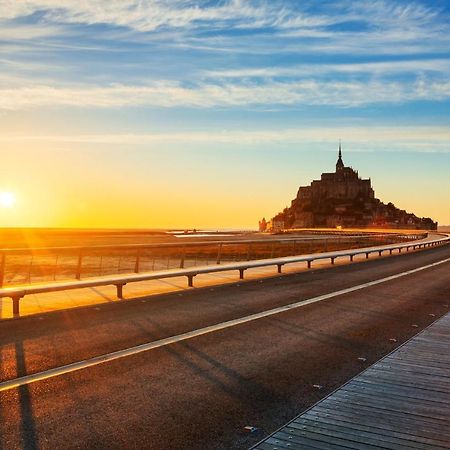 Chambre De La Nonne En Vacances Dol-de-Bretagne Buitenkant foto